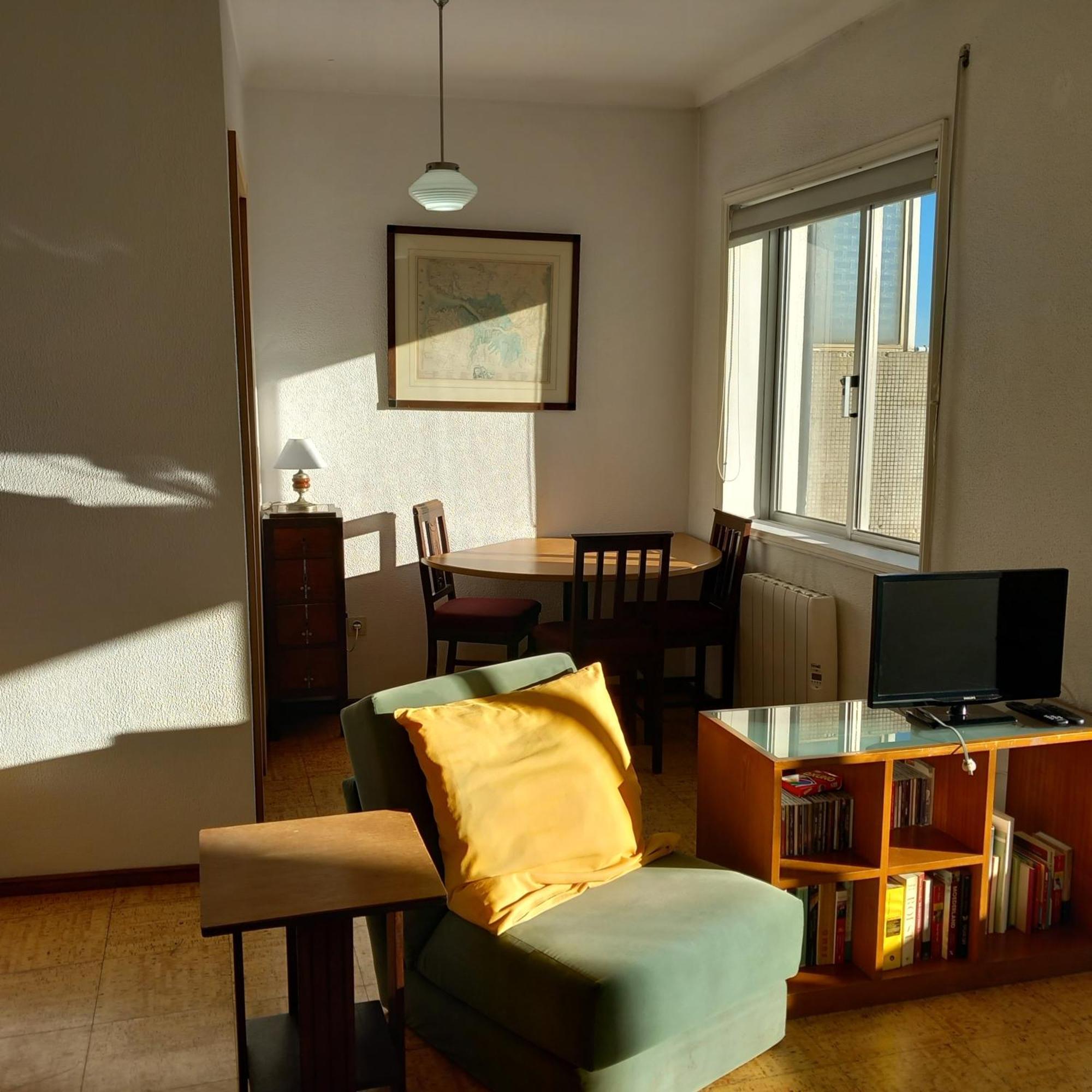 Quiet Studio City Center Porto Bagian luar foto